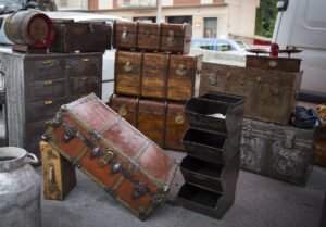 5 Tips for Safely Moving Antiques